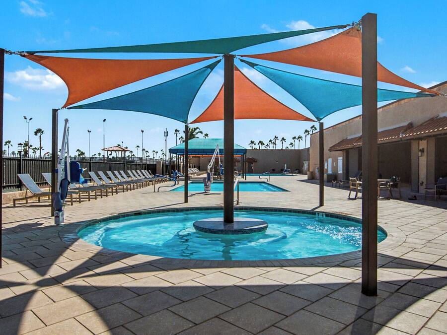 Indoor pool, 3 outdoor pools, pool umbrellas, sun loungers