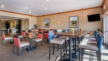 Tägliches inbegriffenes Frühstücksbuffet