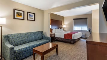 Suite, 1 King Bed with Sofa bed, Non Smoking | Desk, blackout drapes, iron/ironing board, free WiFi