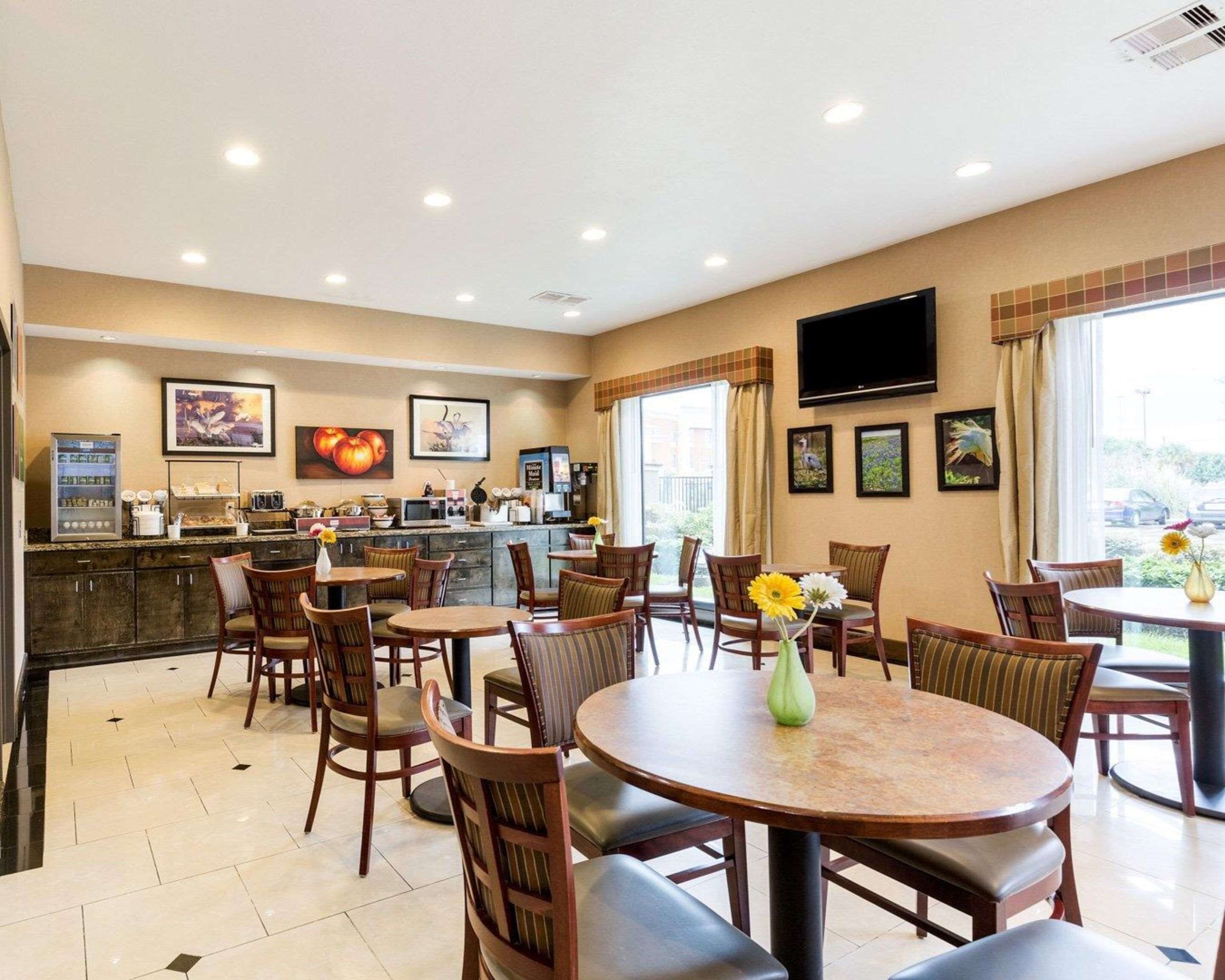 Free buffet breakfast