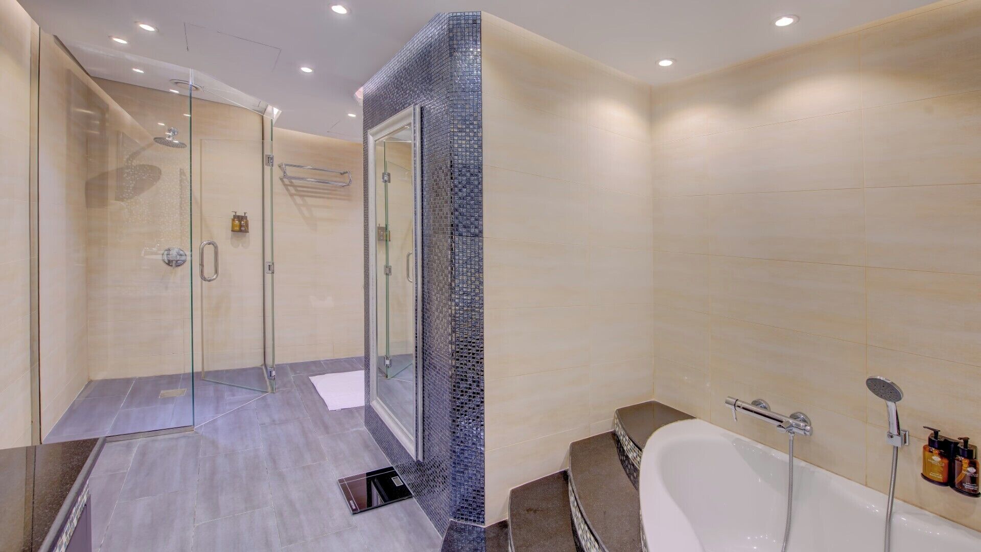 Photo - Donatello Hotel