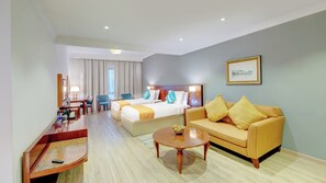 Deluxe Room (Twin) | Minibar, in-room safe, desk, laptop workspace - Donatello Hotel (Dubai)