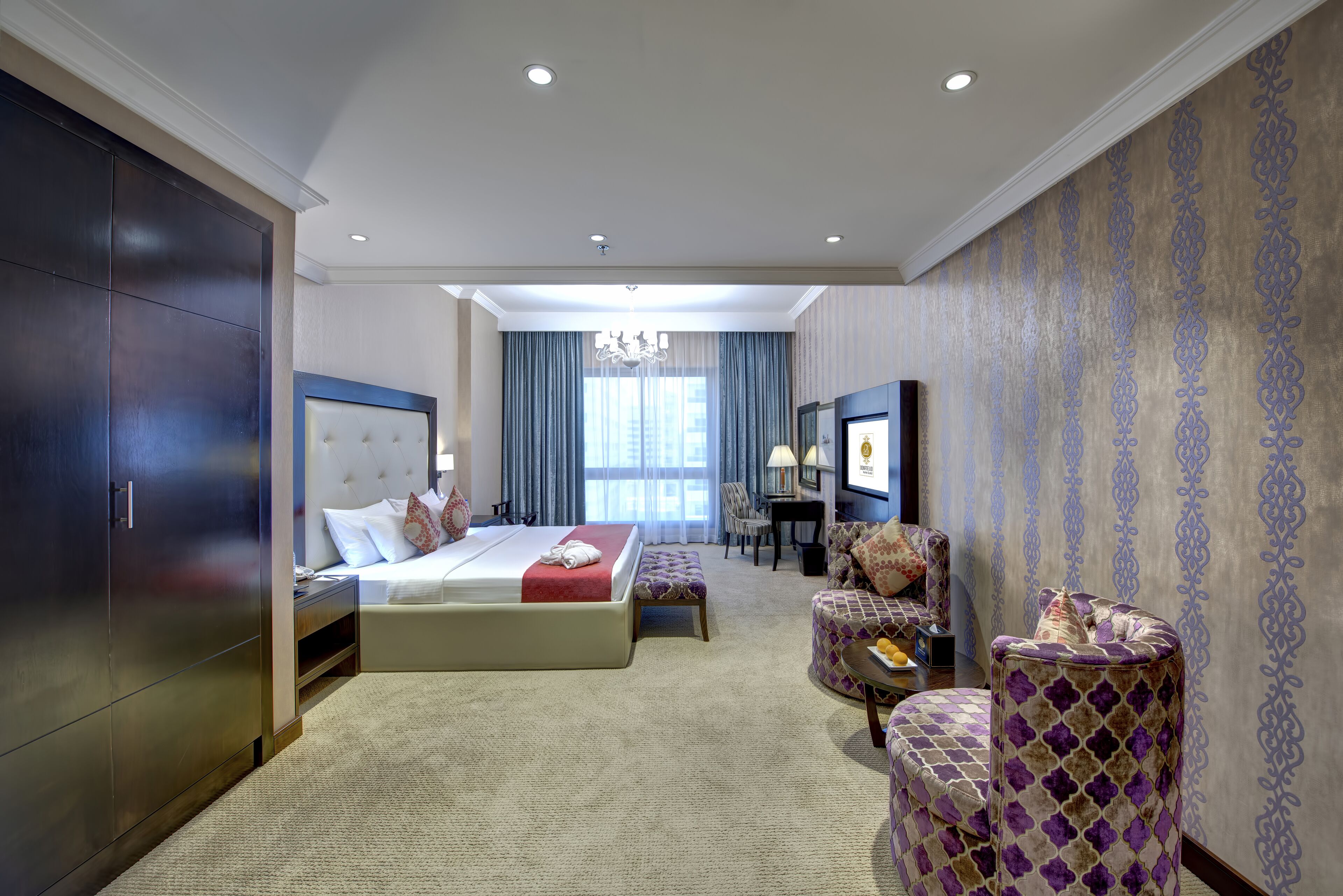 grand suite | minibar, in-room safe, desk, laptop workspace