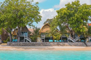View from property - Hai Tide Beach Resort (Lembongan Island)