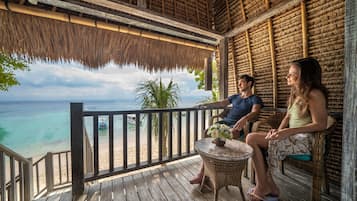 Deluxe Room, Beach View, Beachfront | Balcony