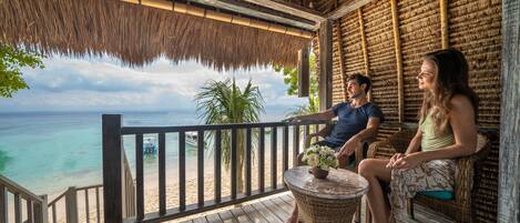 Deluxe Room, Beach View, Beachfront | Balcony