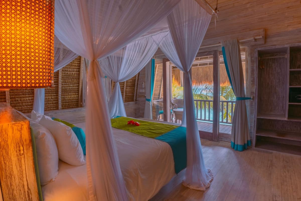 deluxe room, beach view, beachfront | premium bedding, in-room safe, blackout curtains, free wifi