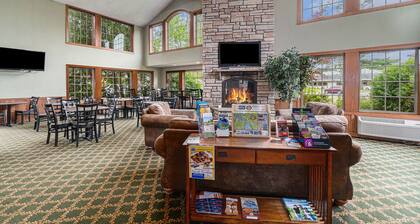 Howard Johnson by Wyndham Traverse City