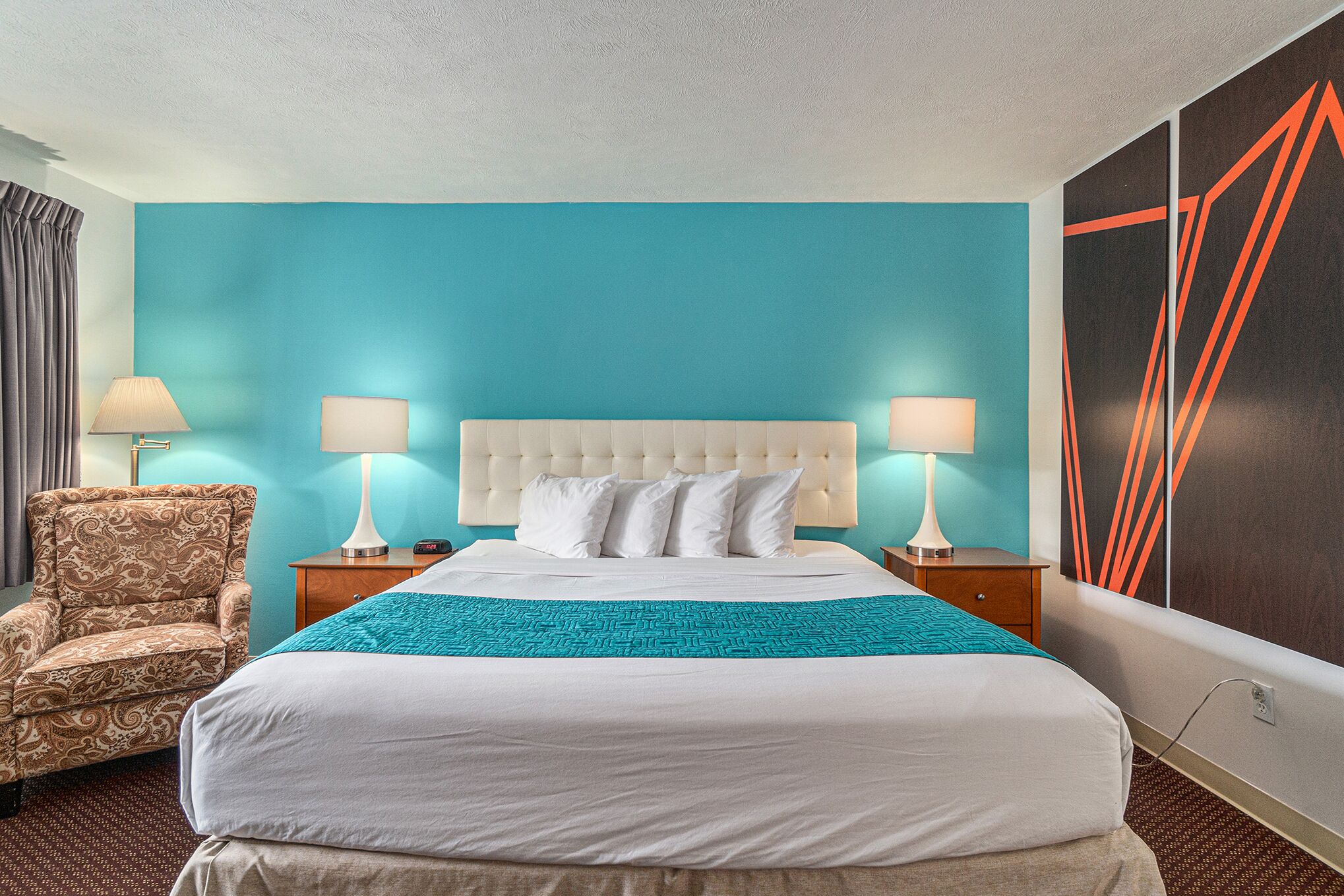 Standardzimmer, 1 King-Bett | Schreibtisch, Bügeleisen/Bügelbrett, kostenlose Babybetten