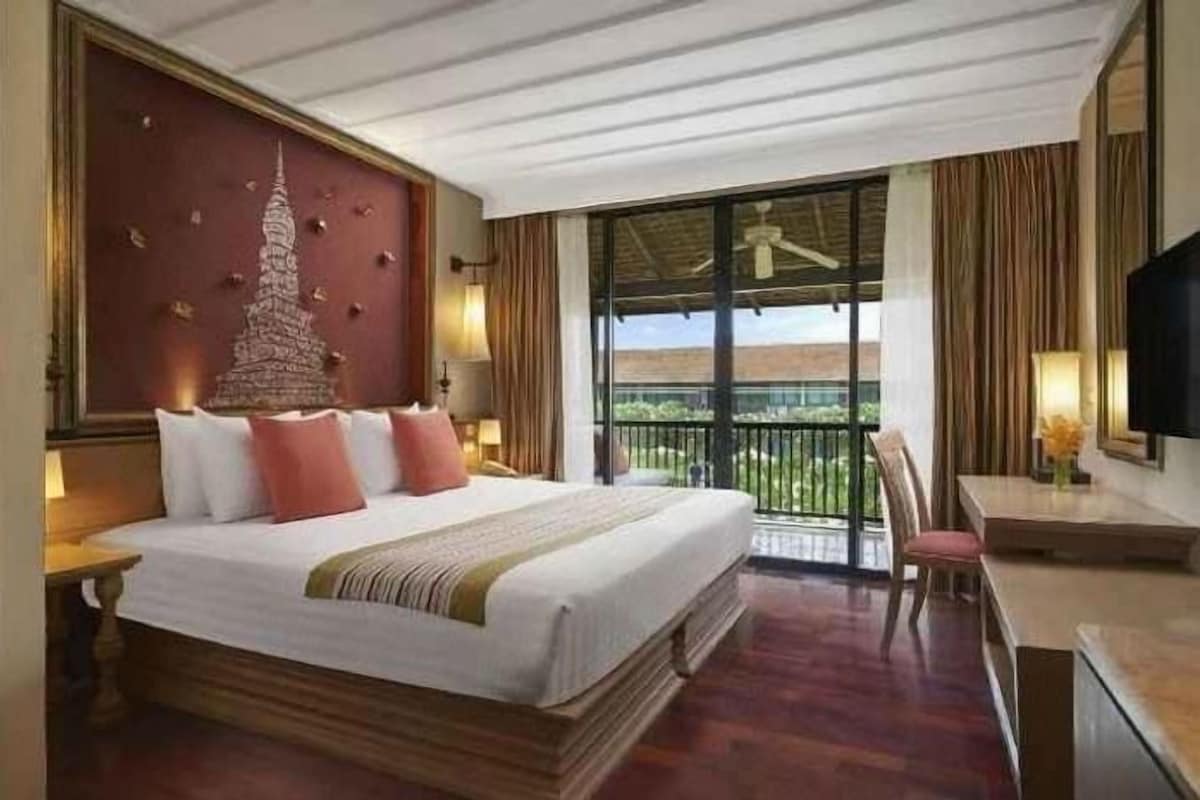 Artículos del minibar gratis y caja de seguridad en la habitación 