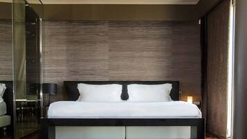 Junior Suite (Tecnogym with steam bath) | 1 bedroom, Egyptian cotton sheets, premium bedding, down duvets