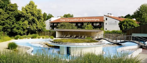 Façana frontal de l'allotjament