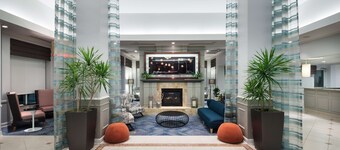 弗里斯科希爾頓花園酒店