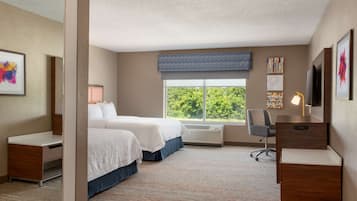 Premium bedding, in-room safe, desk, laptop workspace