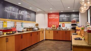 Café da manhã continental grátis todos os dias