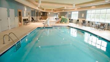 Indendørs pool