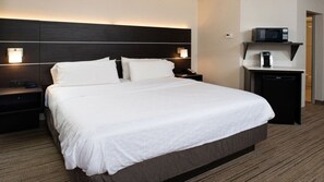 In-room safe, desk, laptop workspace, iron/ironing board