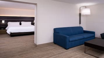 Habitación estándar, 1 cama King size (Extra Floor Space) | Caja de seguridad en la habitación y escritorio