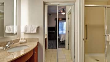 Desk, iron/ironing board, free cribs/infant beds, WiFi