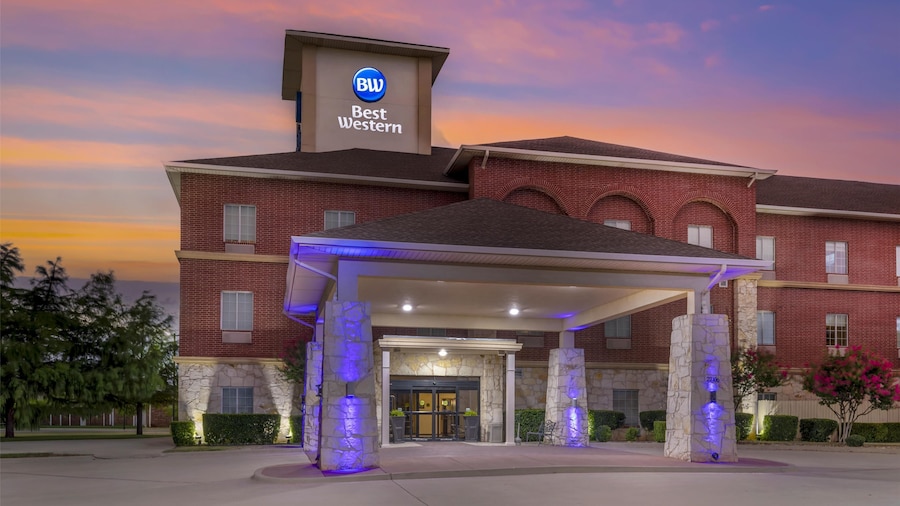 Best Western Red River Inn & Suites