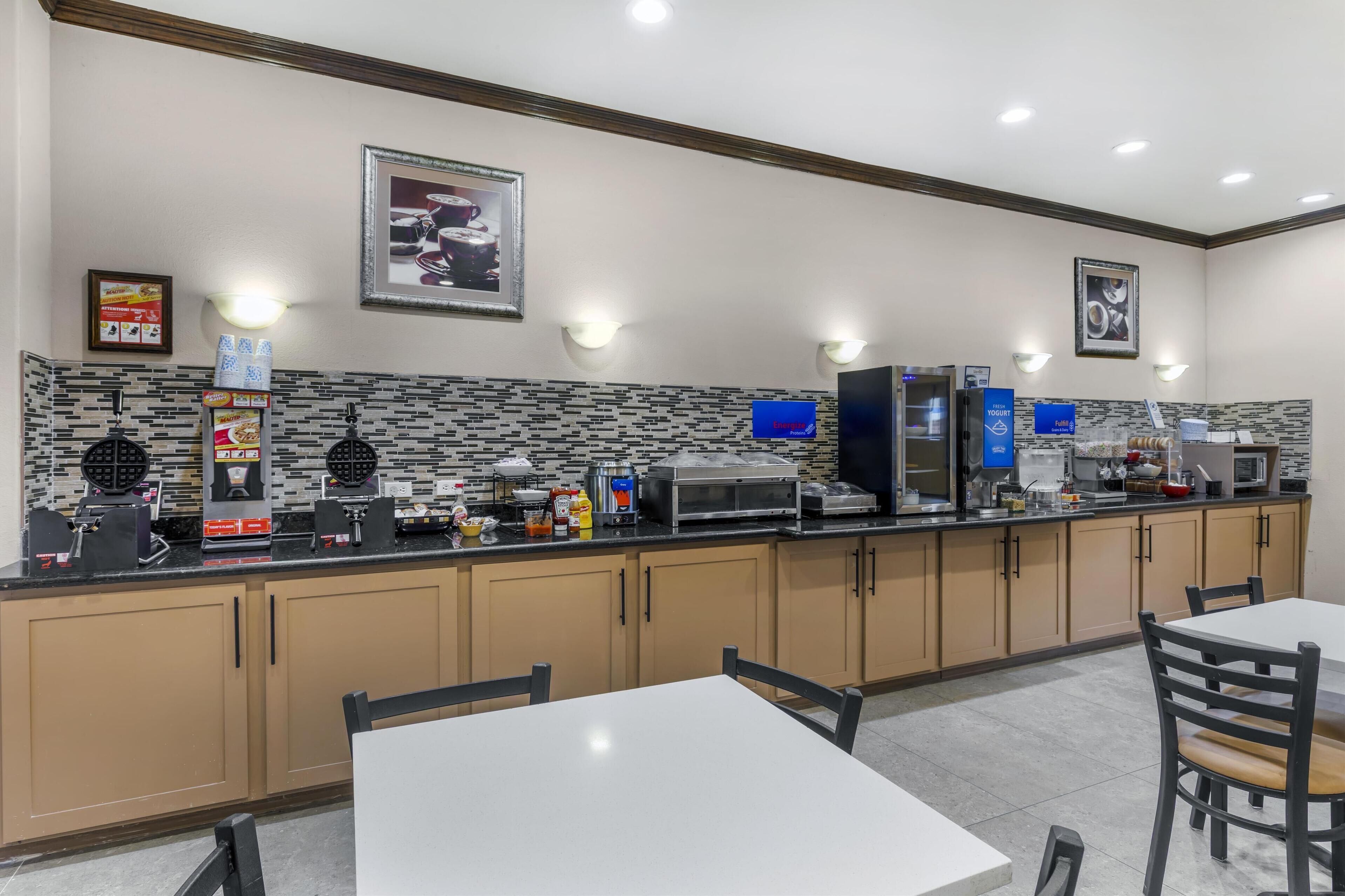 free daily buffet breakfast