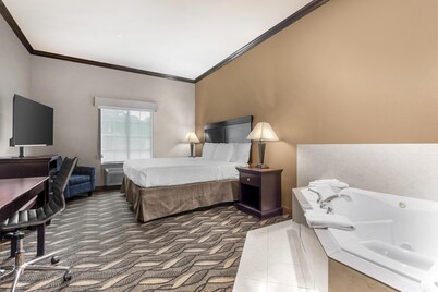 Best Western Red River Inn & Suites