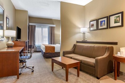 Comfort Suites Jonesboro University Area