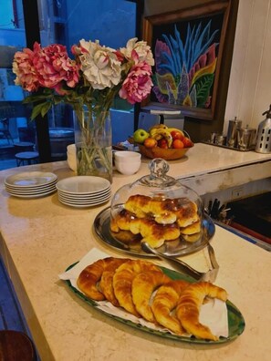 Desayuno continental incluido todos los días 