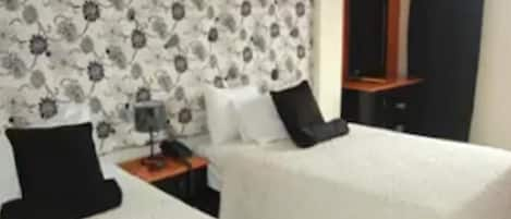 Double Room | In-room safe, desk, free WiFi, bed sheets