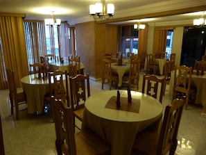 Mittagessen und Abendessen, internationale Küche