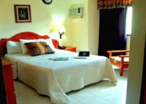 Caja de seguridad en la habitación, escritorio y wifi gratis 