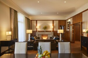 Ropa de cama hipoalergénica y minibar