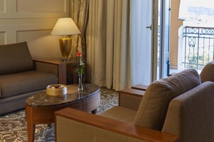 Ropa de cama hipoalergénica y minibar