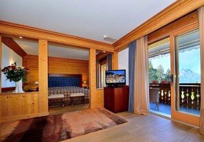 Premium bedding, pillow-top beds, free minibar items, in-room safe