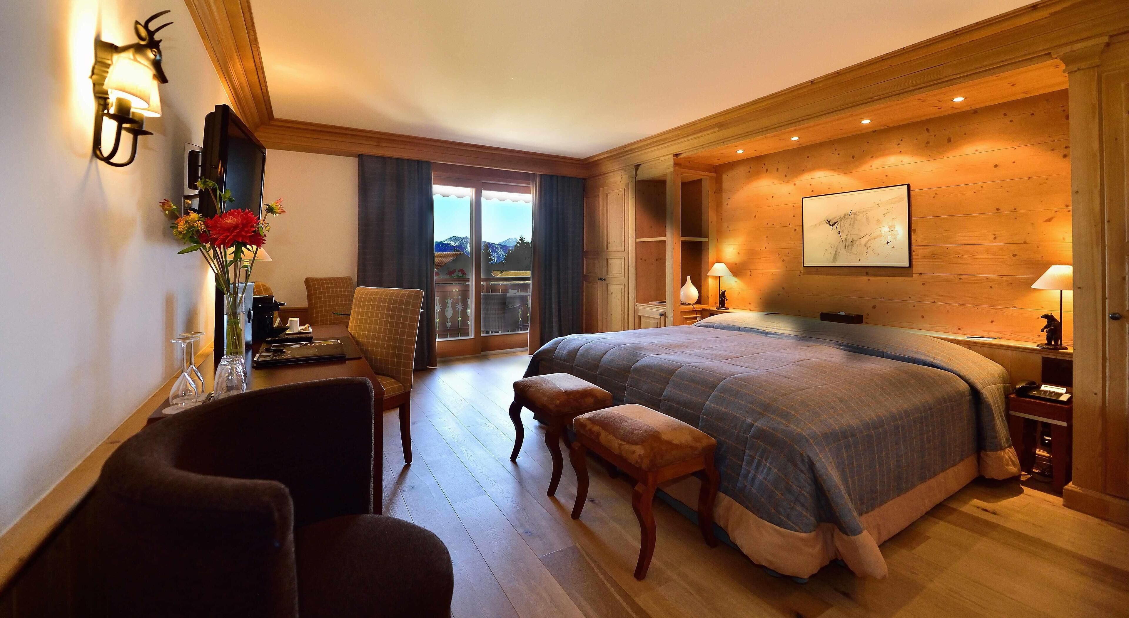 Premium bedding, pillowtop beds, free minibar items, in-room safe