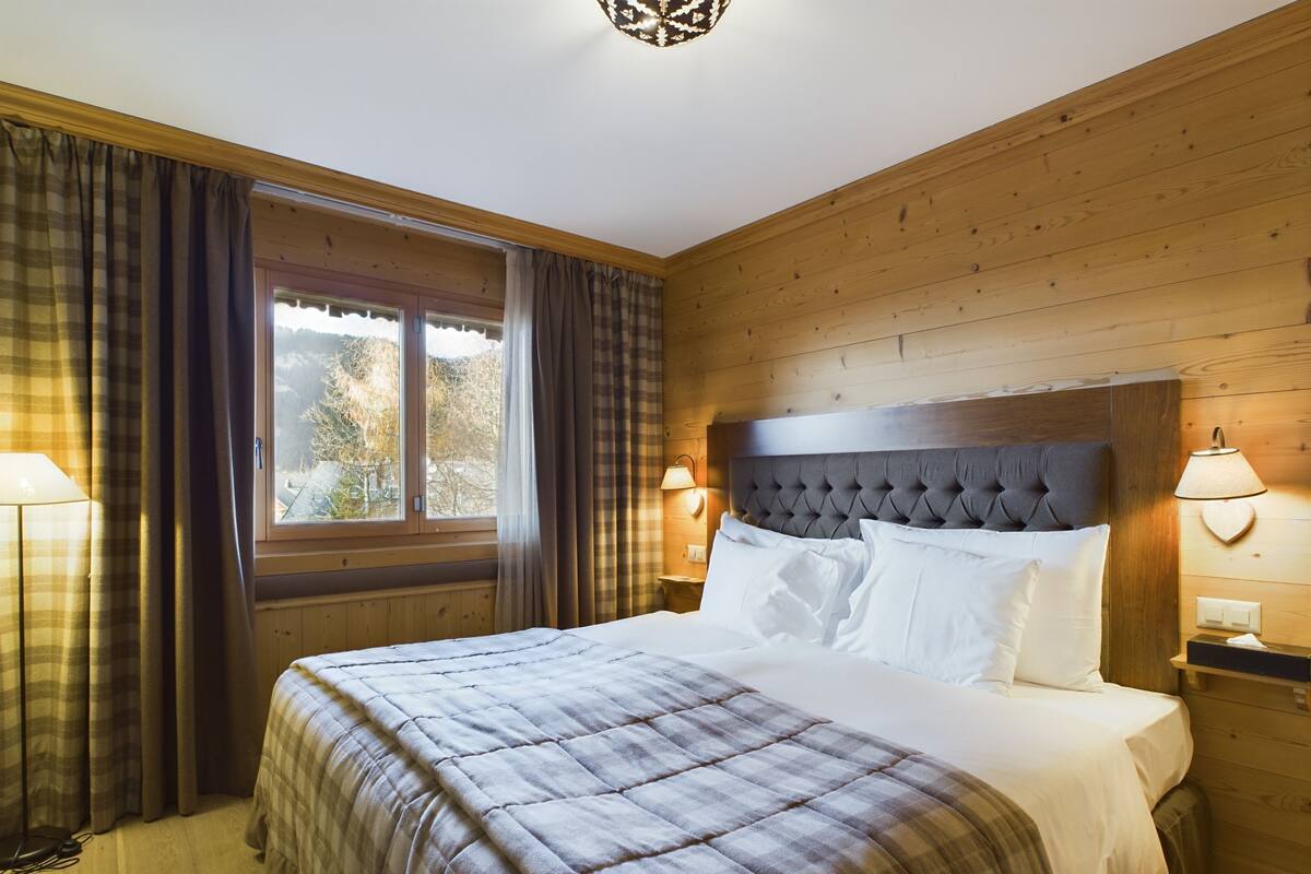 Junior Room (Residence) | Premium bedding, pillowtop beds, minibar (some free items), in-room safe