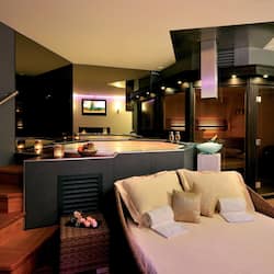 Couples treatment room(s), sauna, hot tub, body treatments, body wraps