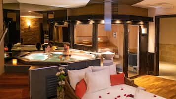 Couples treatment room(s), sauna, hot tub, body treatments, body wraps