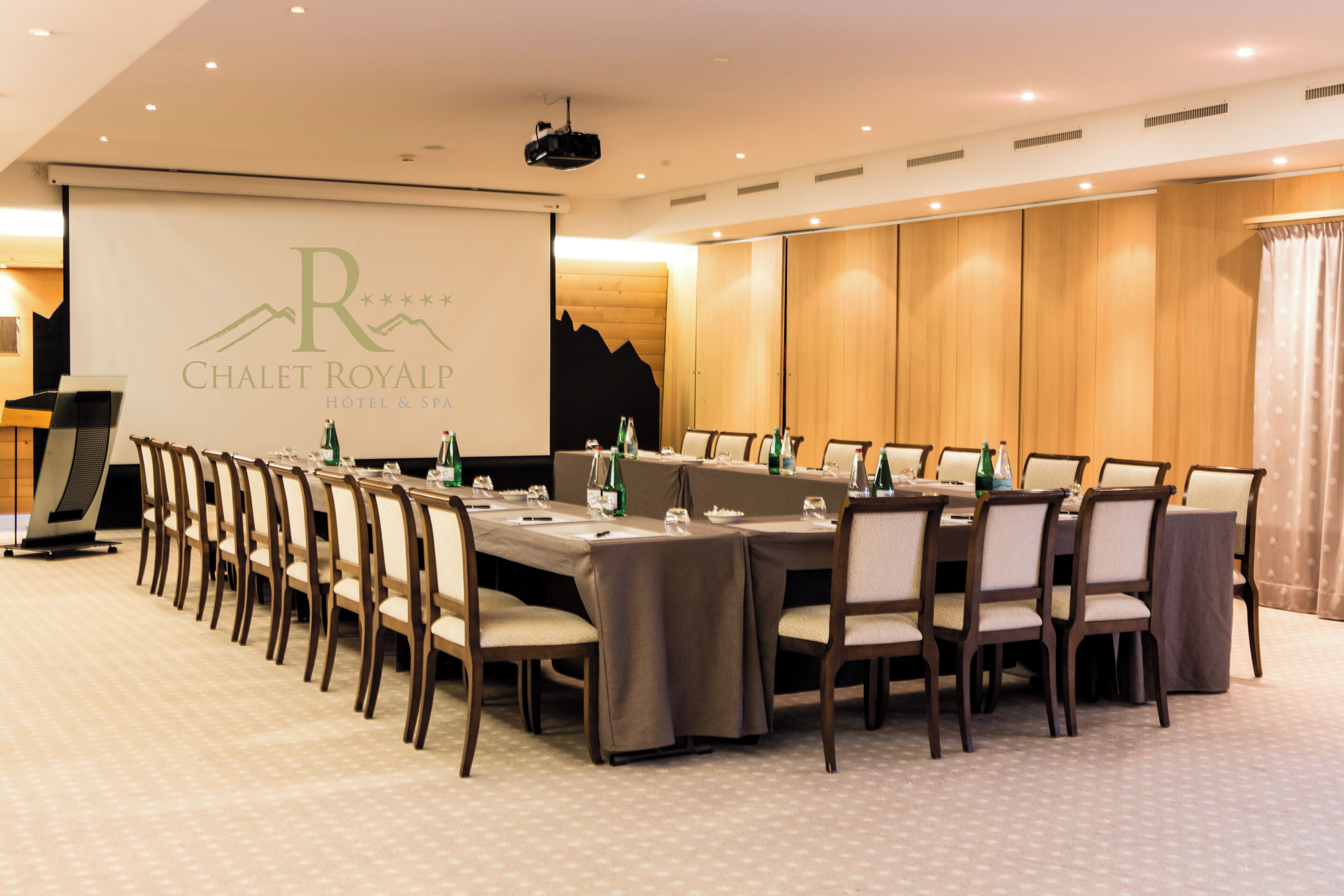 สถานที่จัดงานประชุม