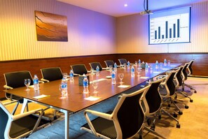 Meeting facility - Ramada by Wyndham Katunayake Colombo International Airport (Seeduwa - Katunayake)