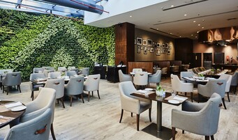 3 restaurants, breakfast, lunch, dinner served; Italian cuisine