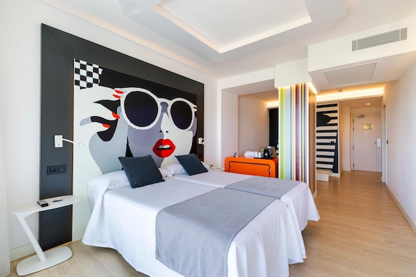 1 bedroom, in-room safe, iron/ironing board, free WiFi