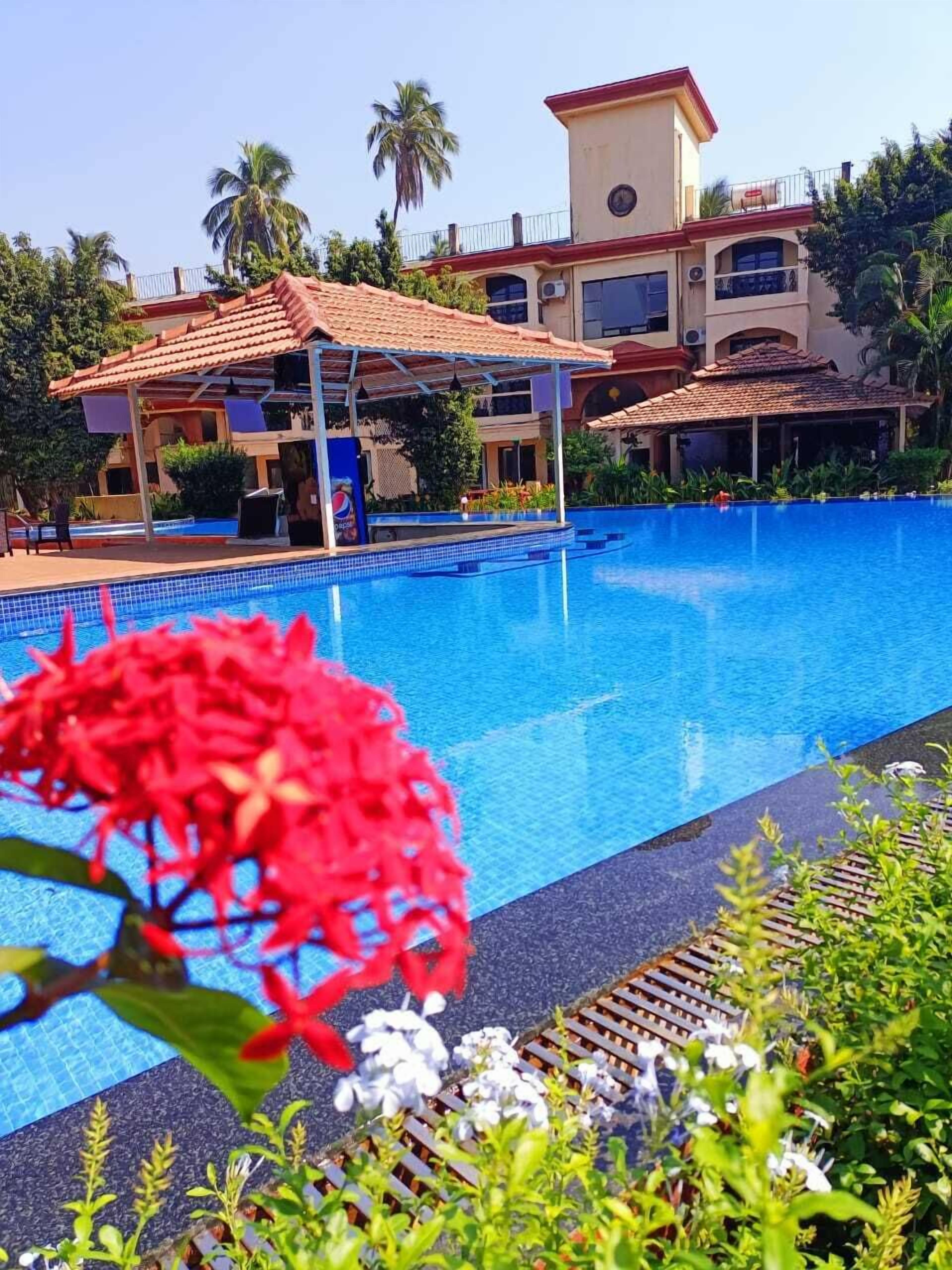 2 piscinas al aire libre