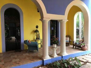 Family Room | Premium bedding, pillowtop beds, individually decorated - Hacienda San Pedro Nohpat (Kanasín)