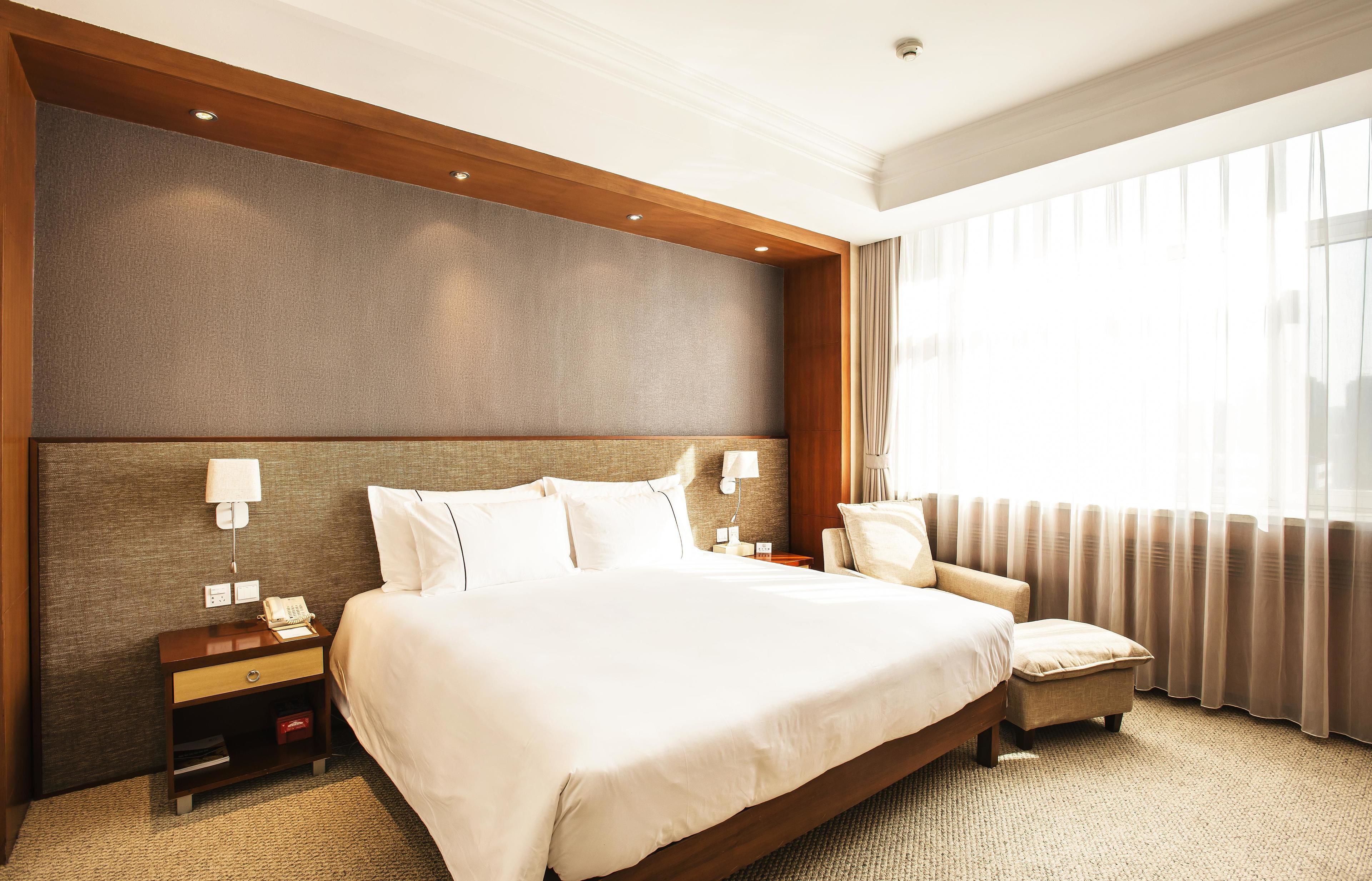 In-room safe, desk, rollaway beds, free WiFi