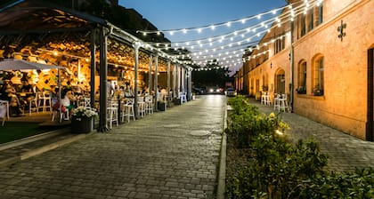 City Park Hotel & Residence