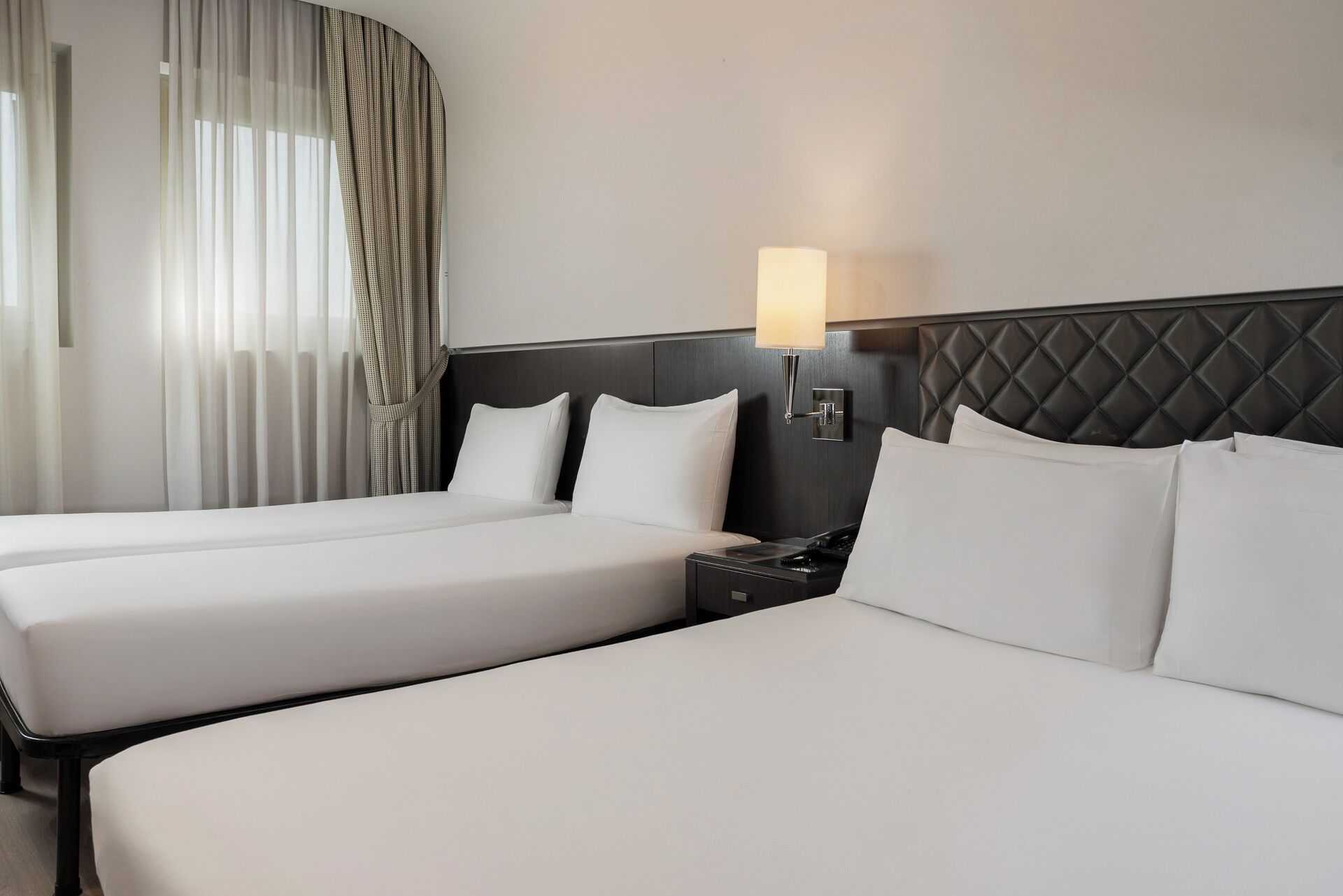 Family Room (Standard)