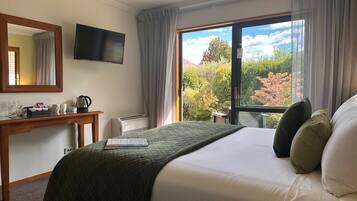 1 bedroom, premium bedding, individually decorated