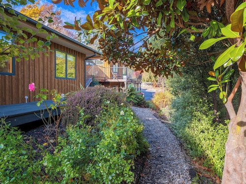 Wanaka Springs Lodge