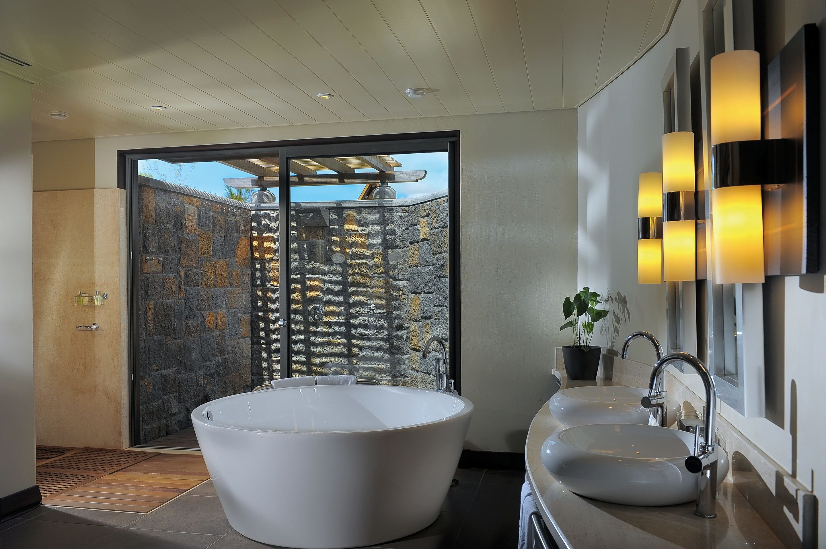 separate bathtub and shower, deep-soaking bathtub, free toiletries